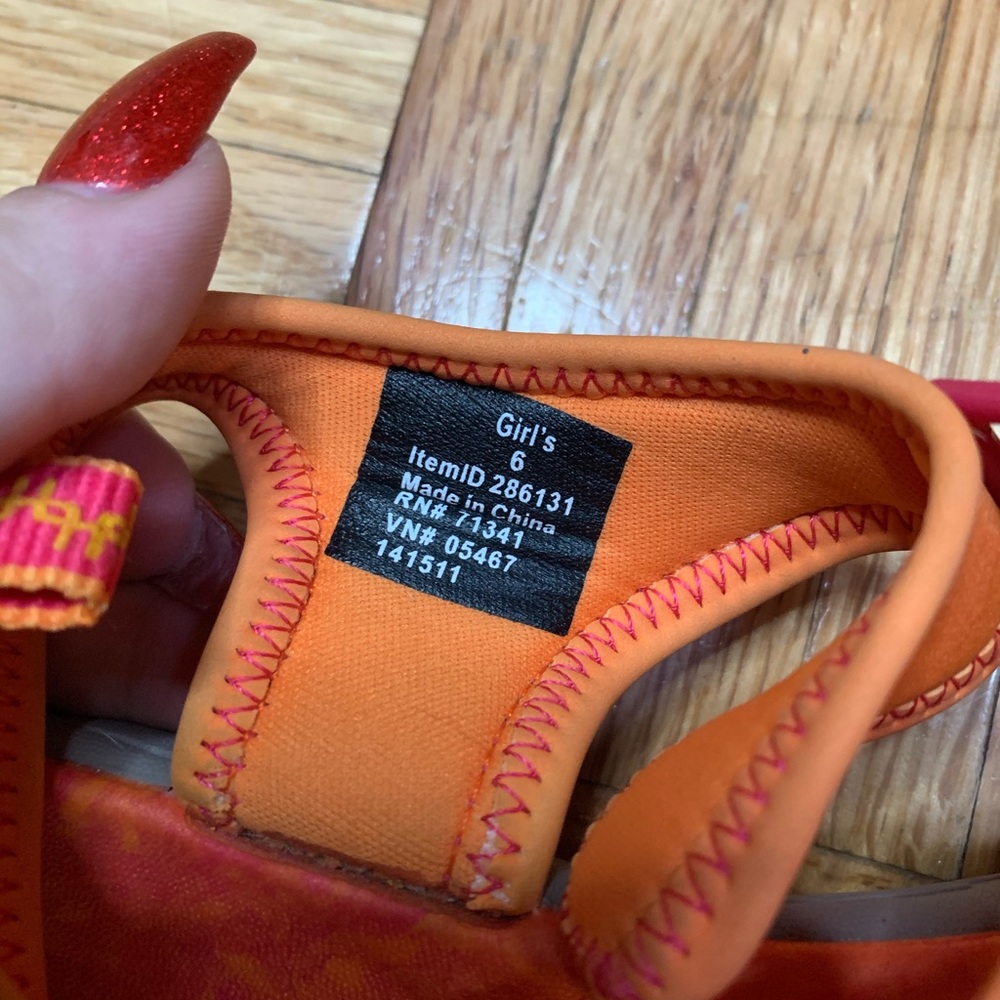 L.L Bean Pink Orange Velcro Hiking Camping Sandals Size 6 - Picture 3 of 13